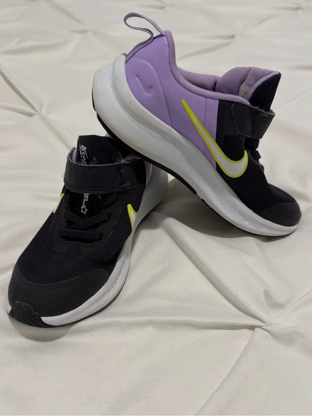 Nike Kids Black & Lilac Sneakers with Yellow Swoosh